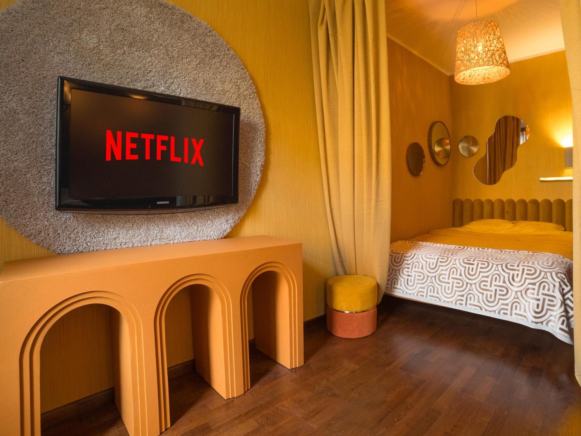 Midcentury Modern, Quiet, 40M Studio With Bath Ρίγα Εξωτερικό φωτογραφία